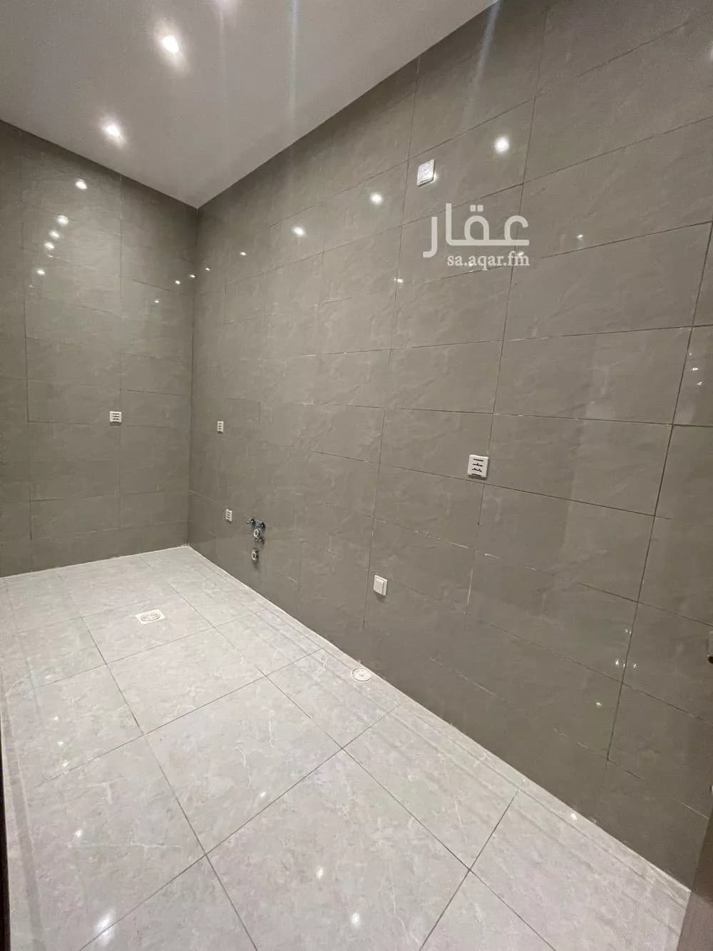 7 bedroom apartment in Al Wurud 7