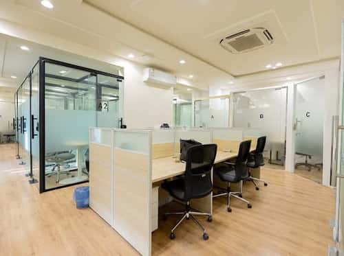 884 sqm office in Al Aridh 2