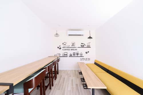 884 sqm office in Al Aridh 11