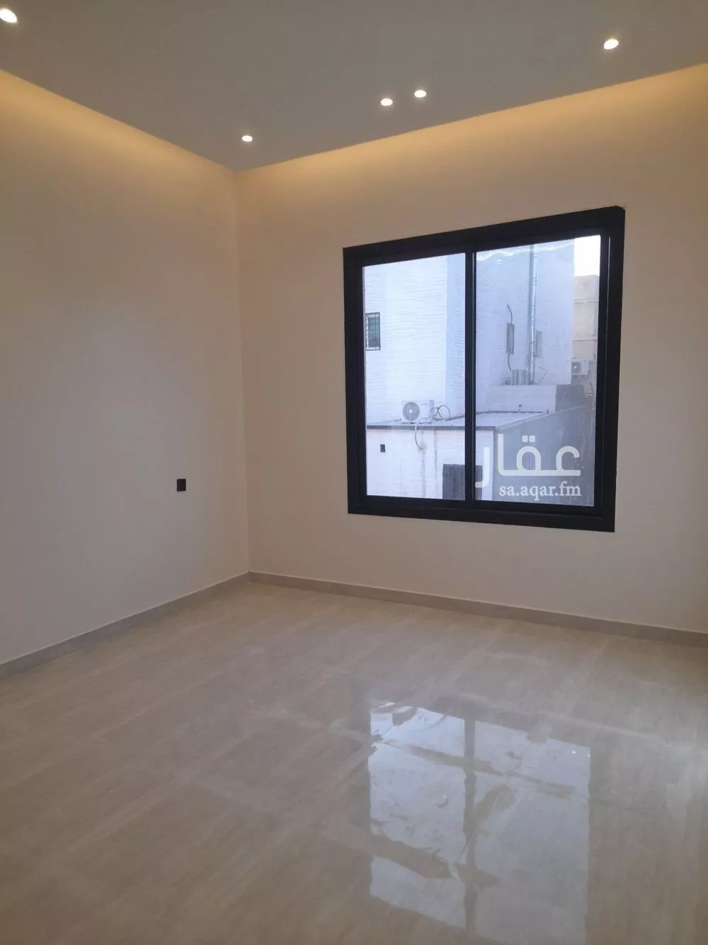 3 bedroom floor in As Suwaidi 12