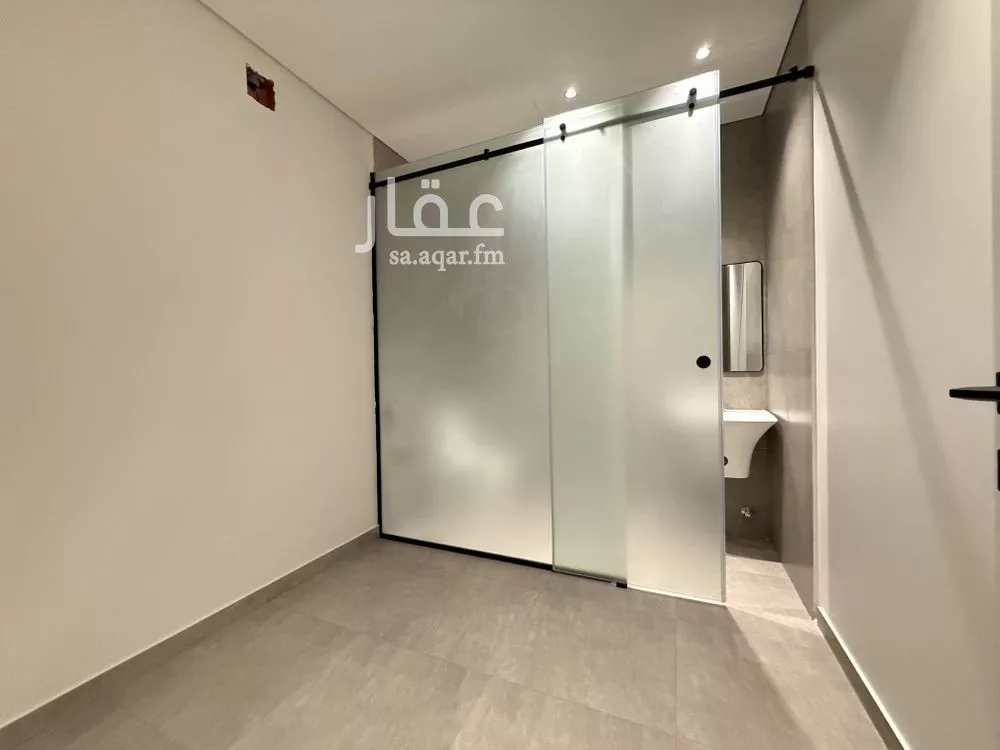 6 bedroom floor in Al Quds 18