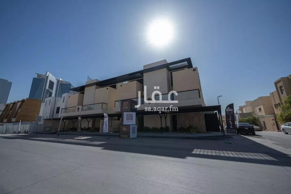 3 bedroom floor in Al Olaya 2