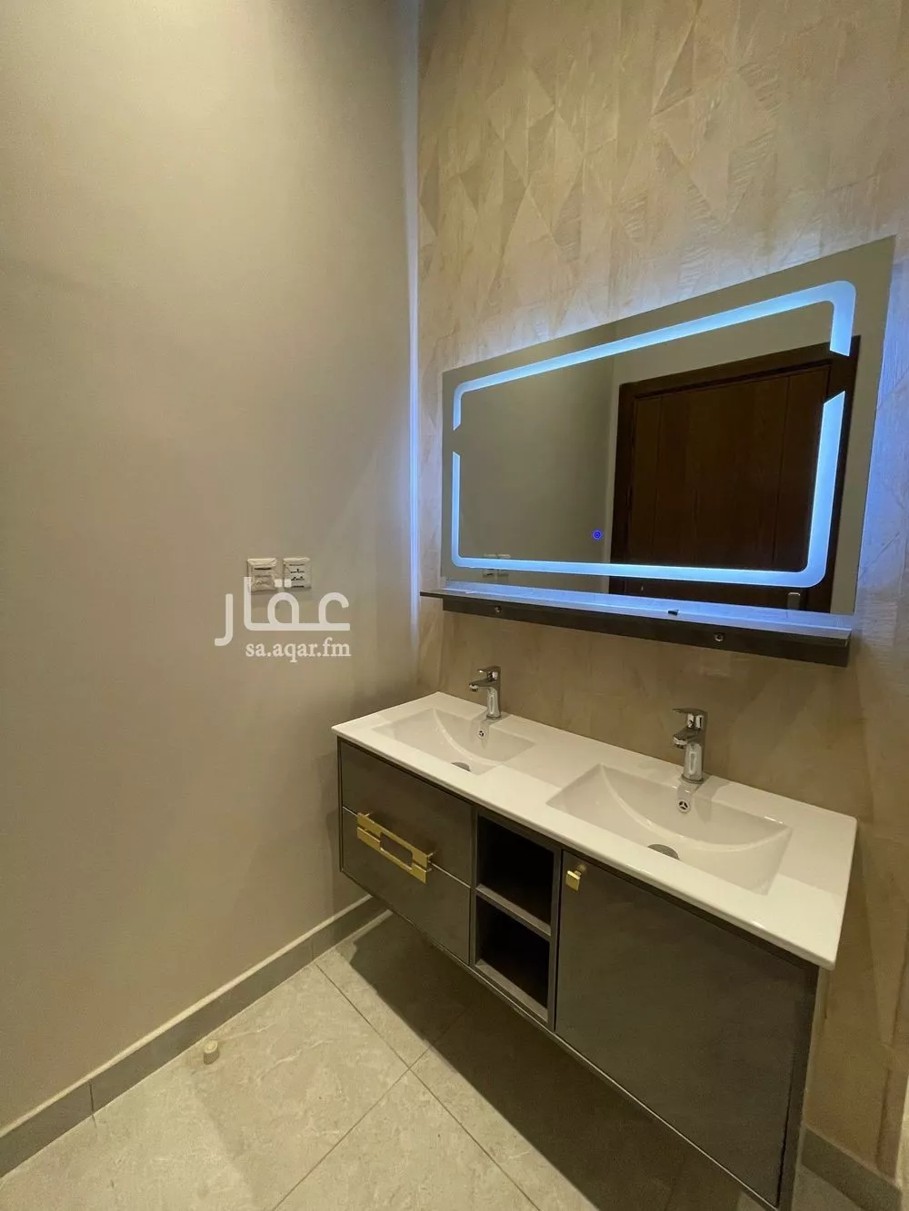 6 bedroom apartment in Al Wurud 2