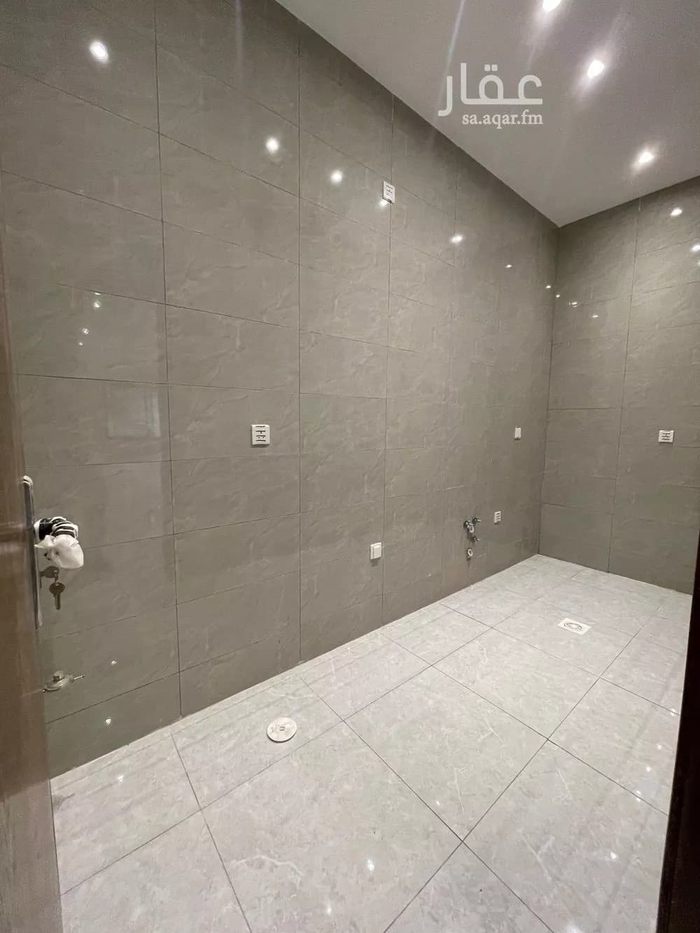 6 bedroom apartment in Al Wurud 5