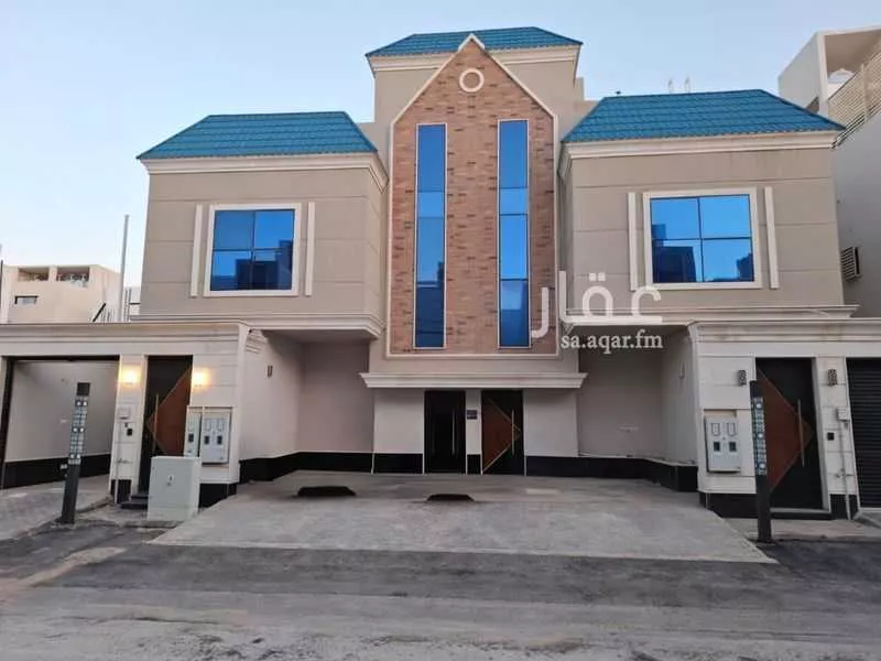 4 bedroom floor in Al Rimal 1
