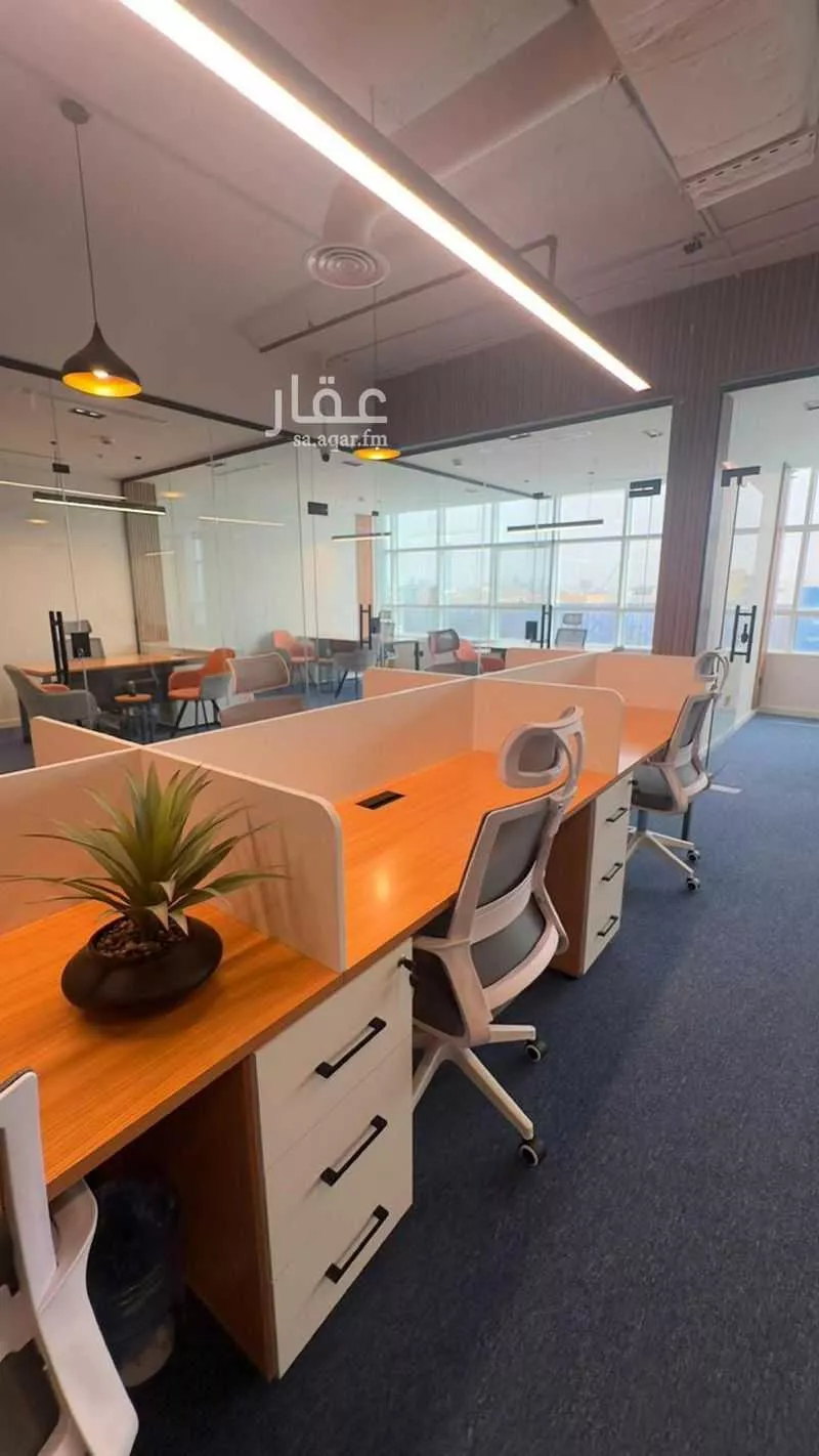 230 sqm office in Al Malqa 7