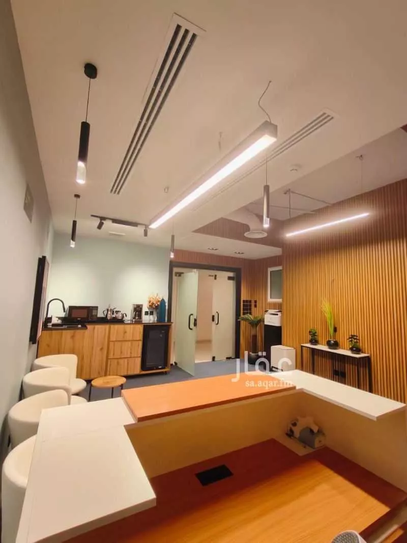 230 sqm office in Al Malqa 9