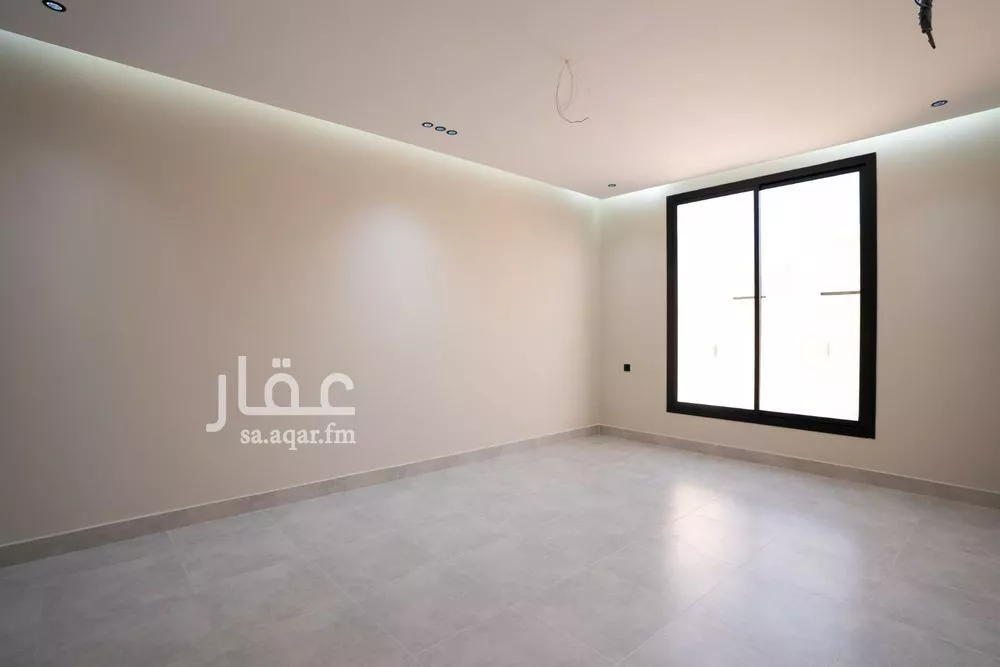 3 bedroom apartment in Al Salamah 8