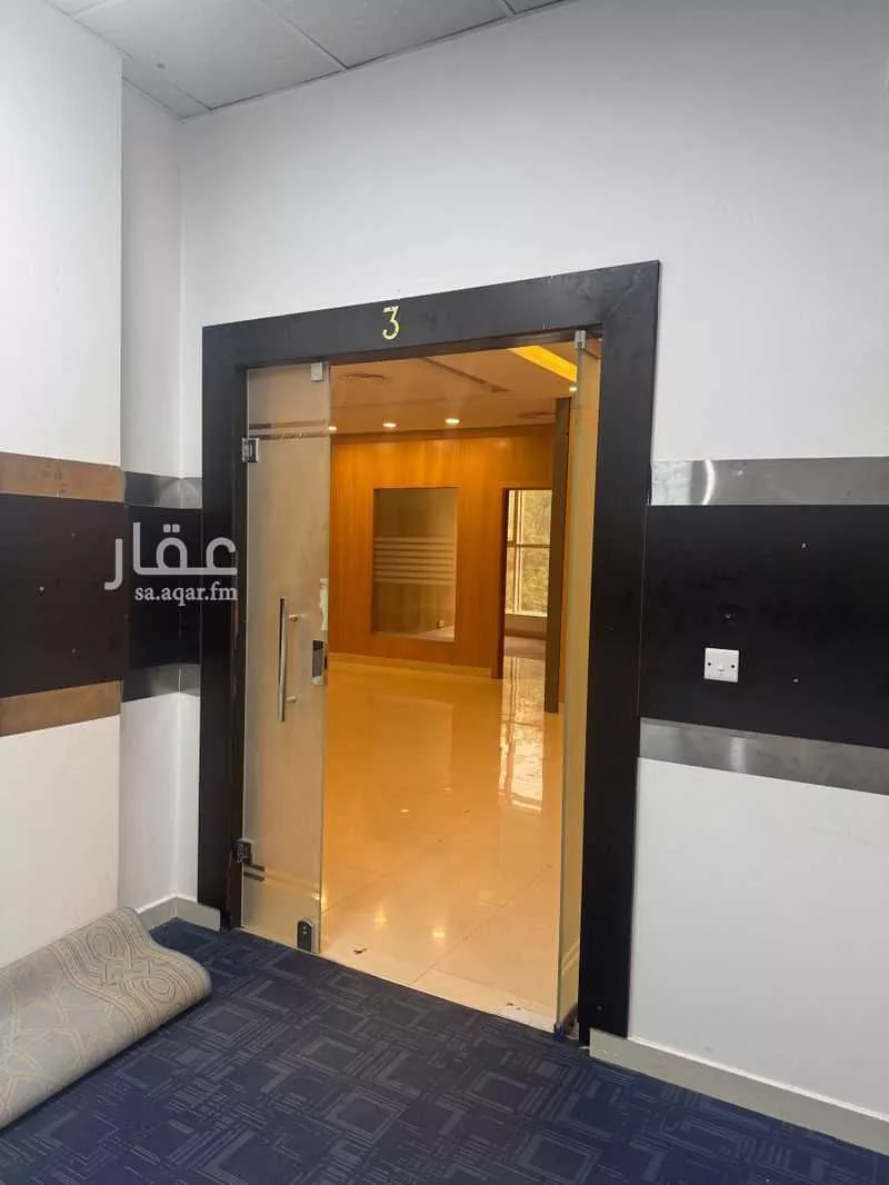 700 sqm office in Al Malaz 6