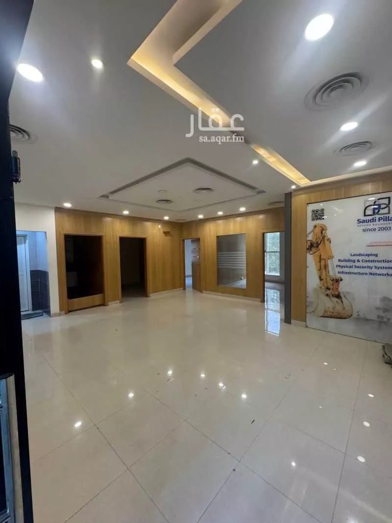700 sqm office in Al Malaz 7