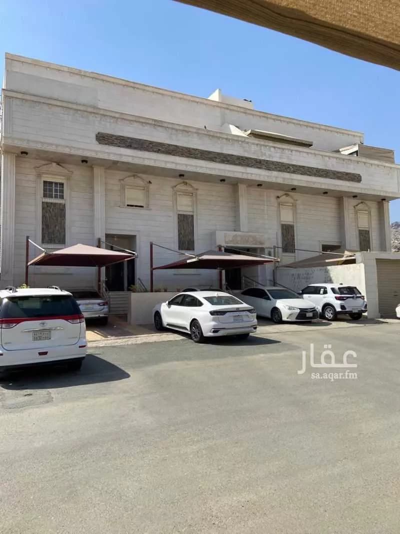6 bedroom apartment in Al Awali 5
