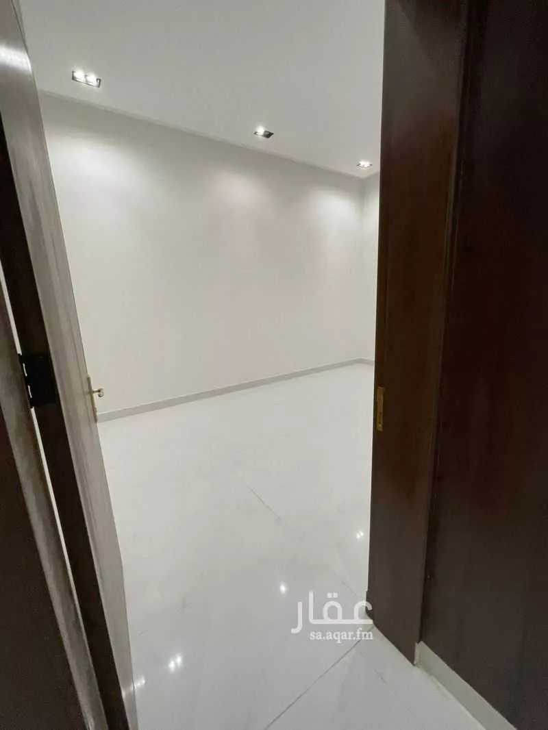 4 bedroom floor in Al Rimal 2