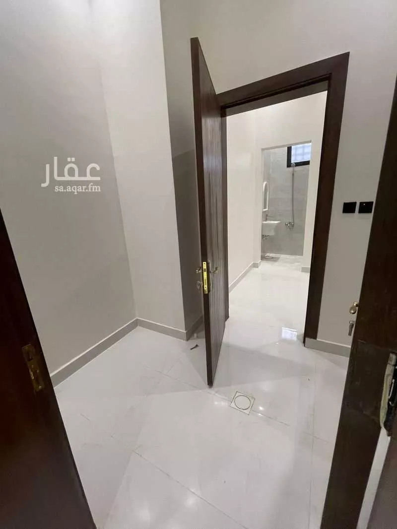 4 bedroom floor in Al Rimal 5