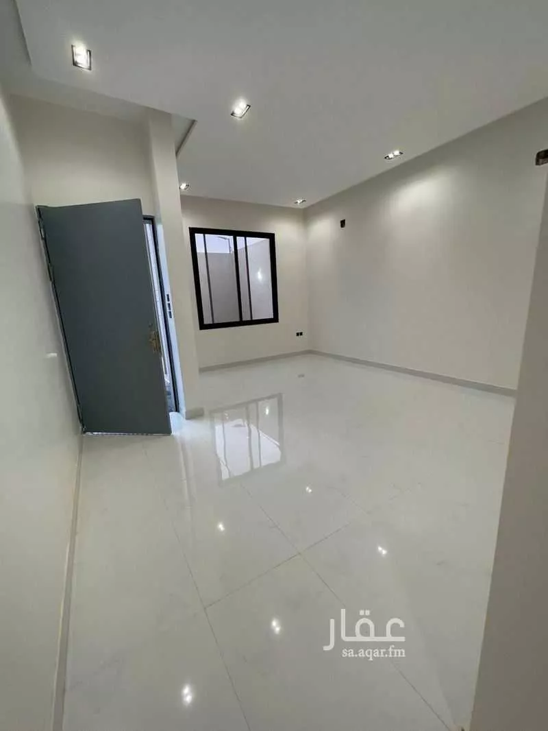 4 bedroom floor in Al Rimal 7