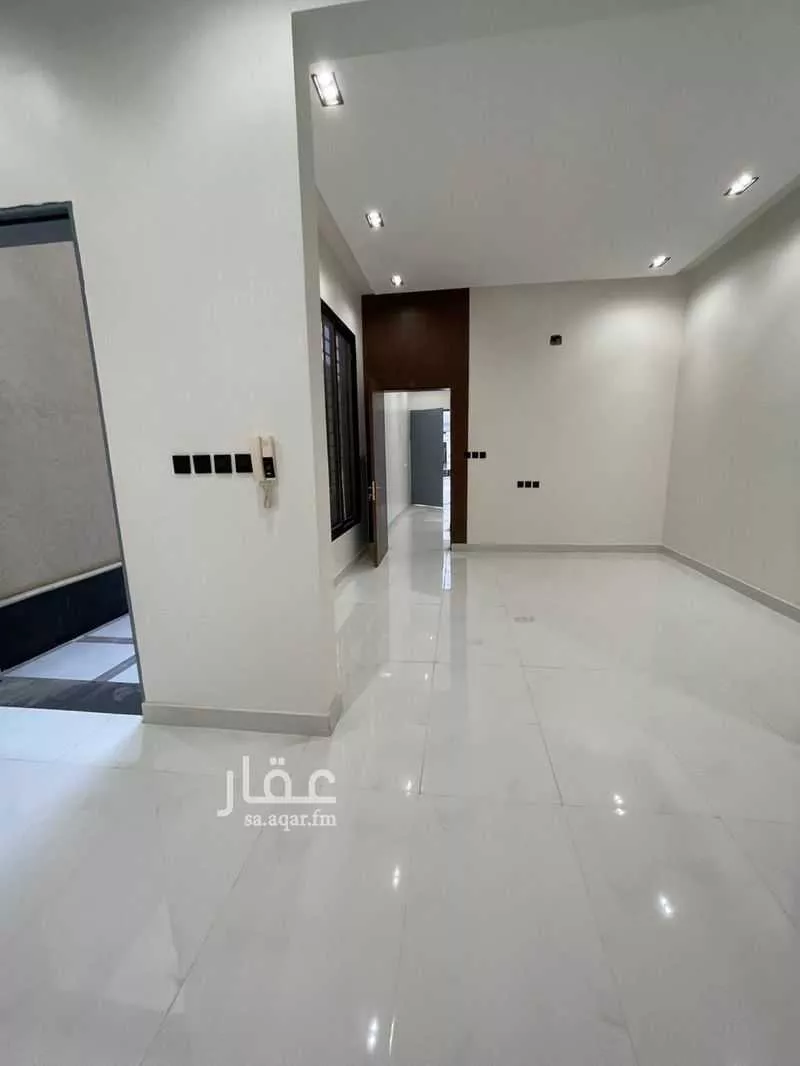 4 bedroom floor in Al Rimal 8