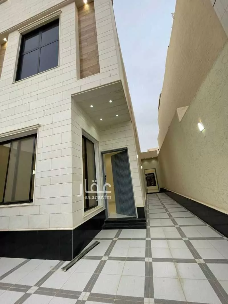 4 bedroom floor in Al Rimal 9