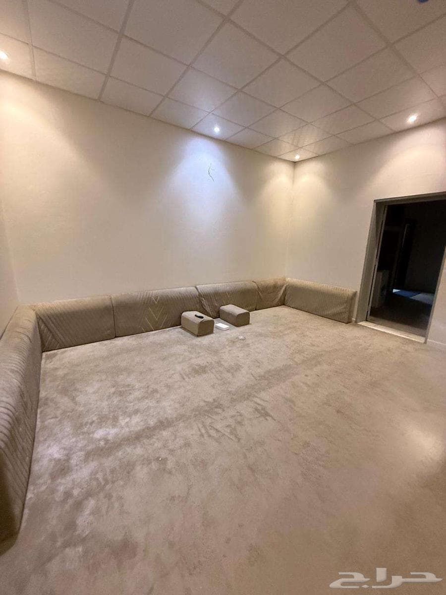 شقة 99 غرف في الخليج 1