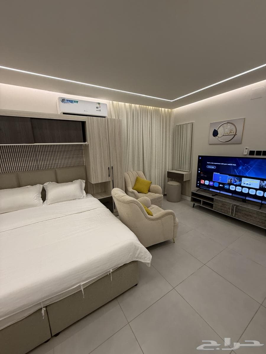 شقة 1 غرف في النخيل 1