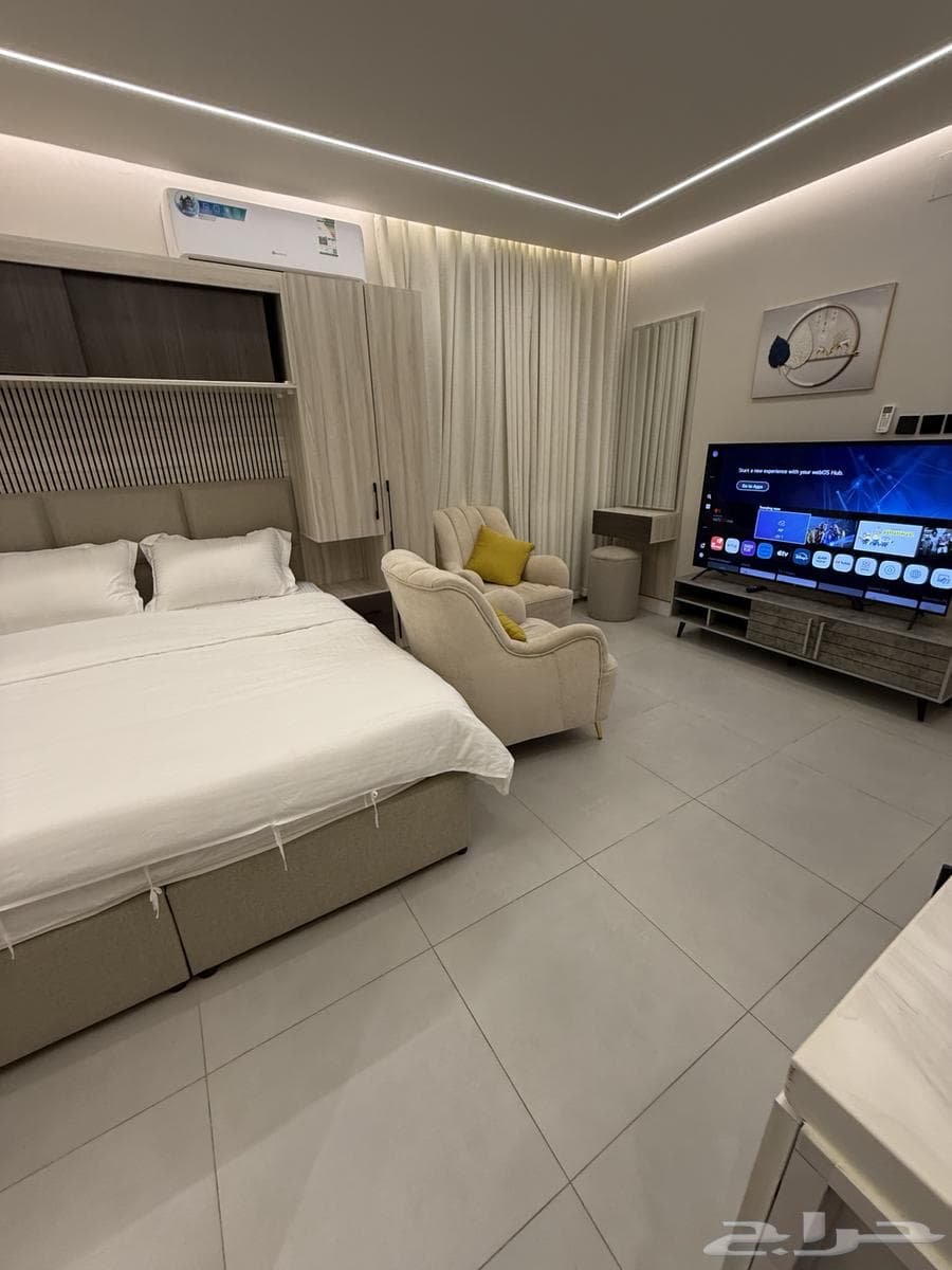 شقة 1 غرف في النخيل 2