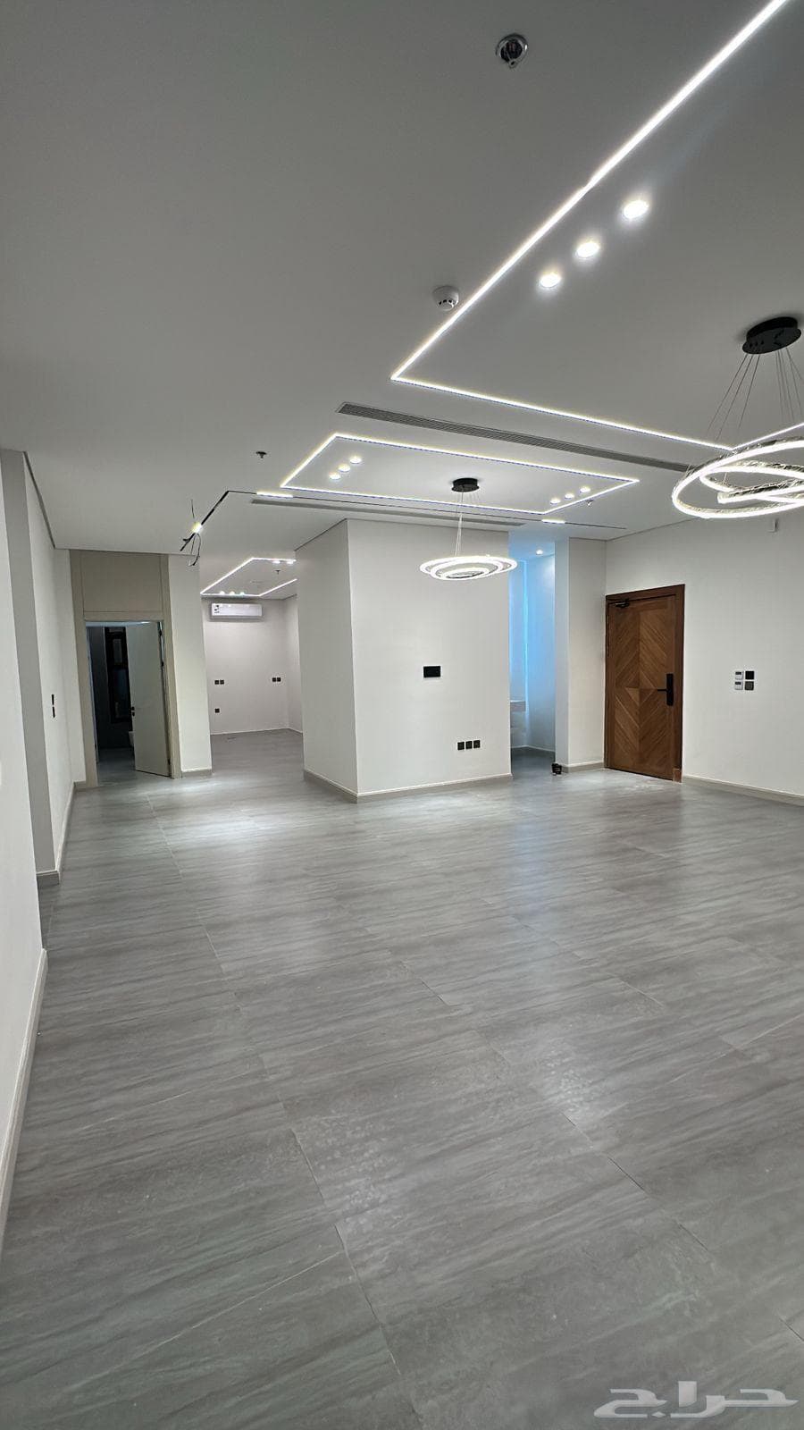 شقة 3 غرف في الرمال 5