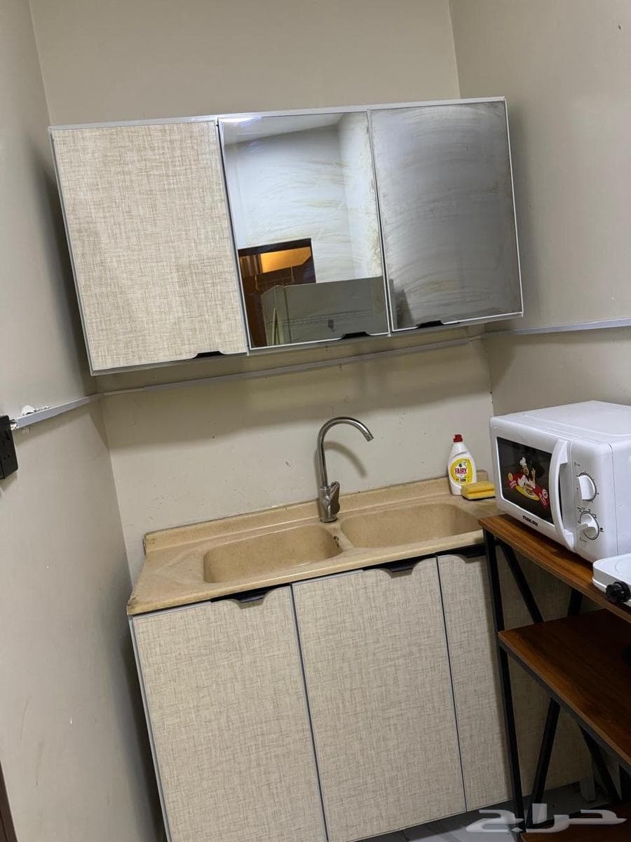 شقة 1 غرف في العارض 4