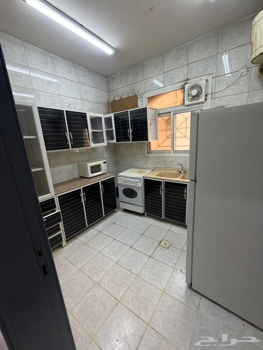 3 bedroom apartment in Al Jaradiyah 1