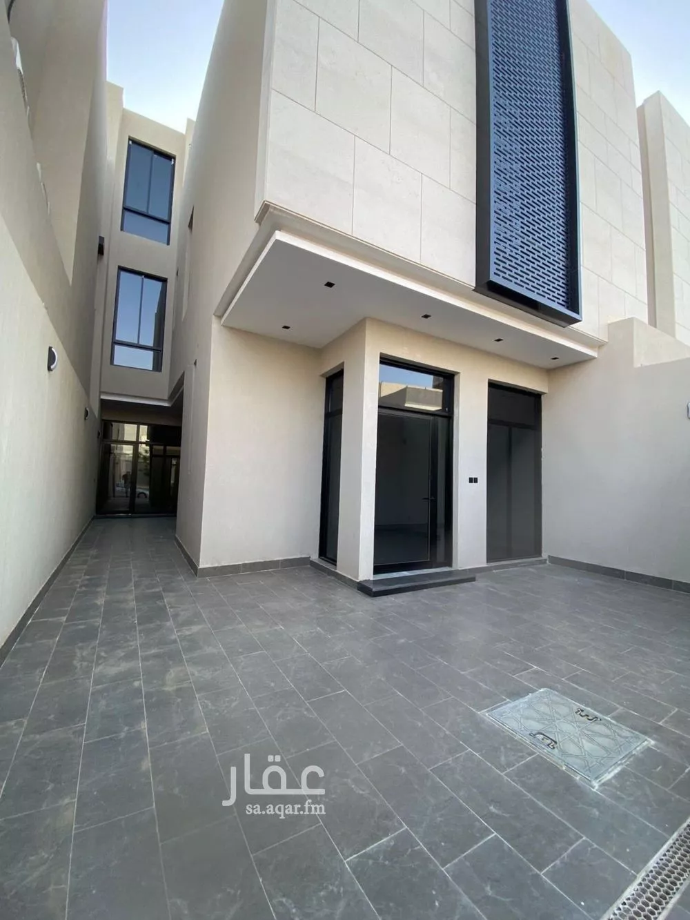 فيلا 6 غرف في الملك فيصل 2