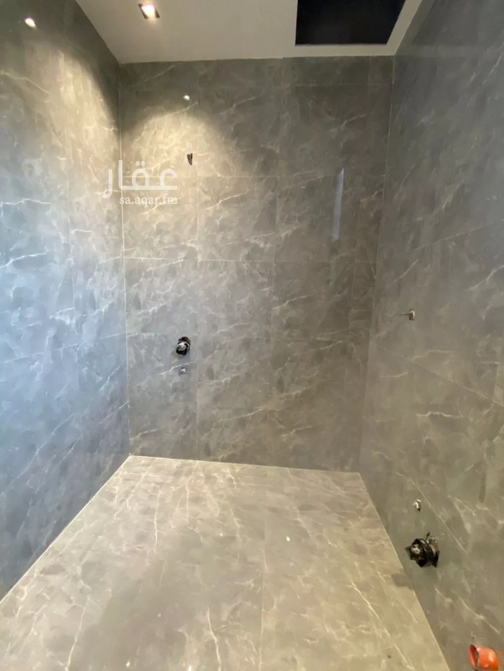 فيلا 6 غرف في الملك فيصل 18