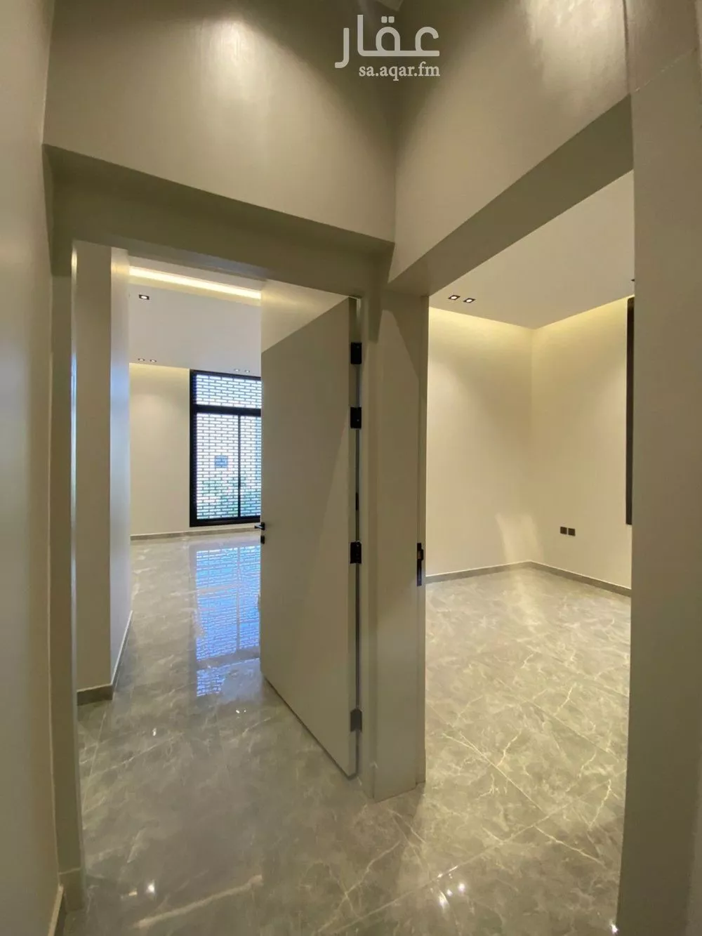 فيلا 6 غرف في الملك فيصل 25