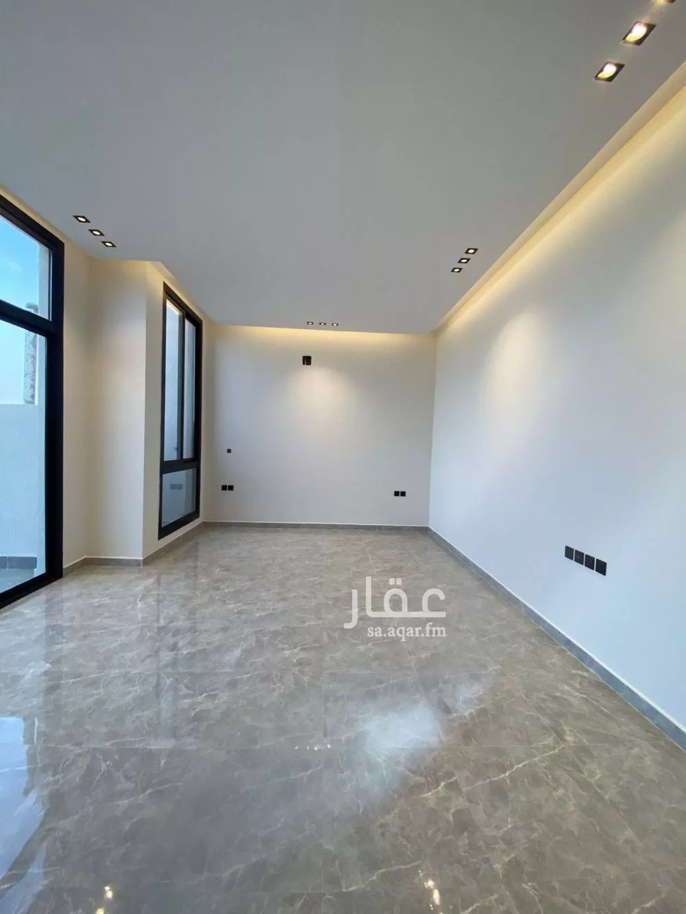 فيلا 6 غرف في الملك فيصل 27