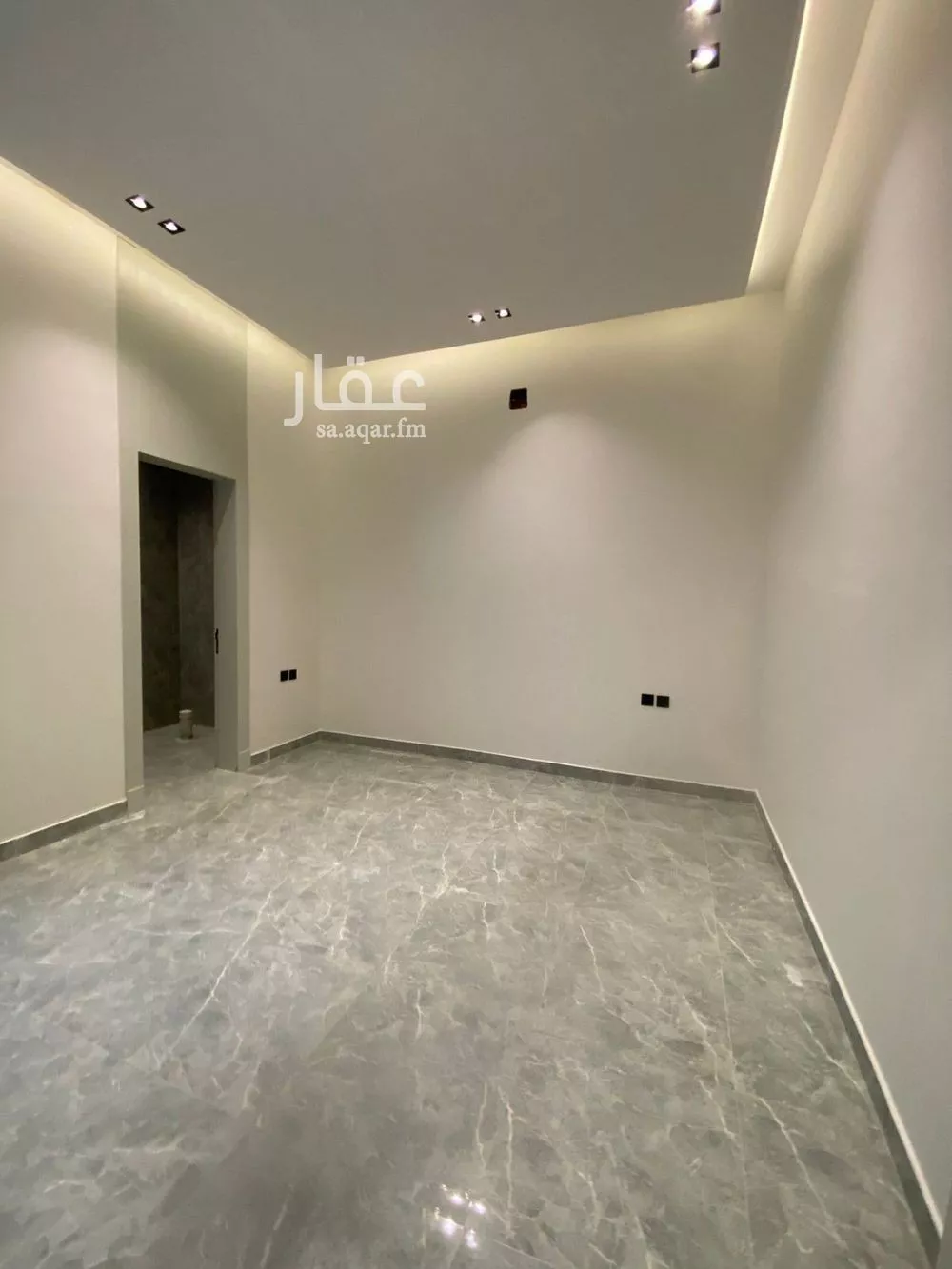 فيلا 6 غرف في الملك فيصل 28