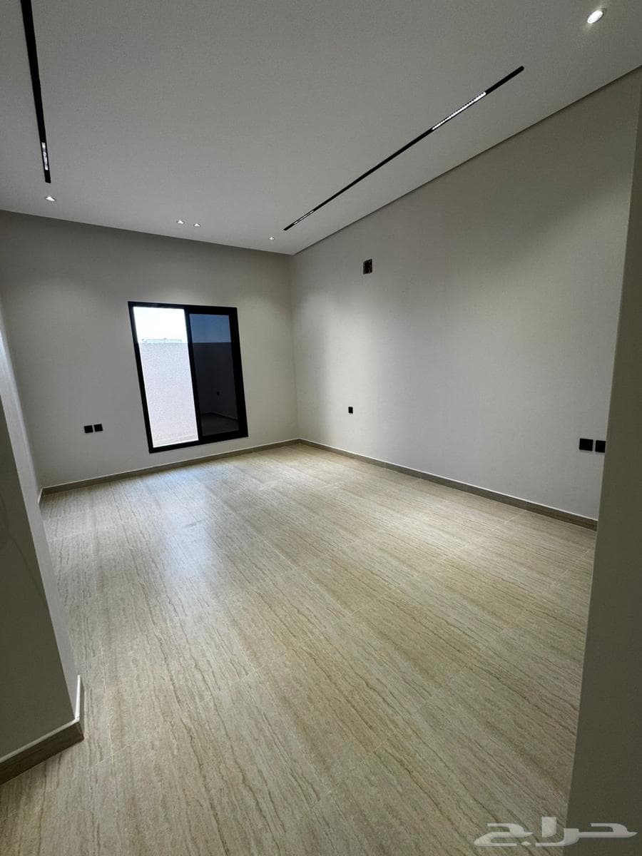 شقة 3 غرف في الرمال 5