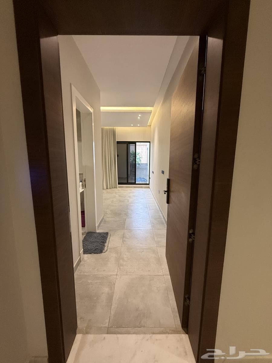3 bedroom apartment in Al Malqa 5