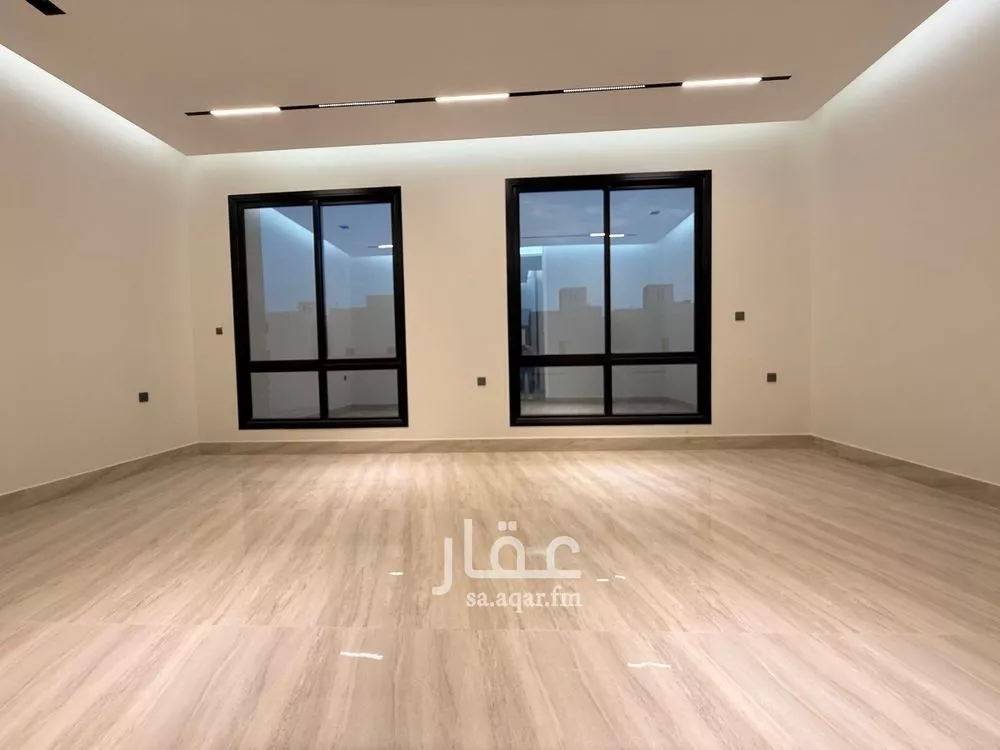 5 bedroom villa in Al Rimal 13