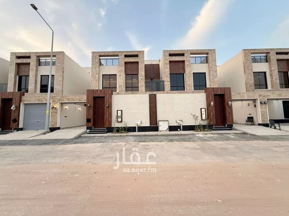 5 bedroom villa in Al Rimal 3