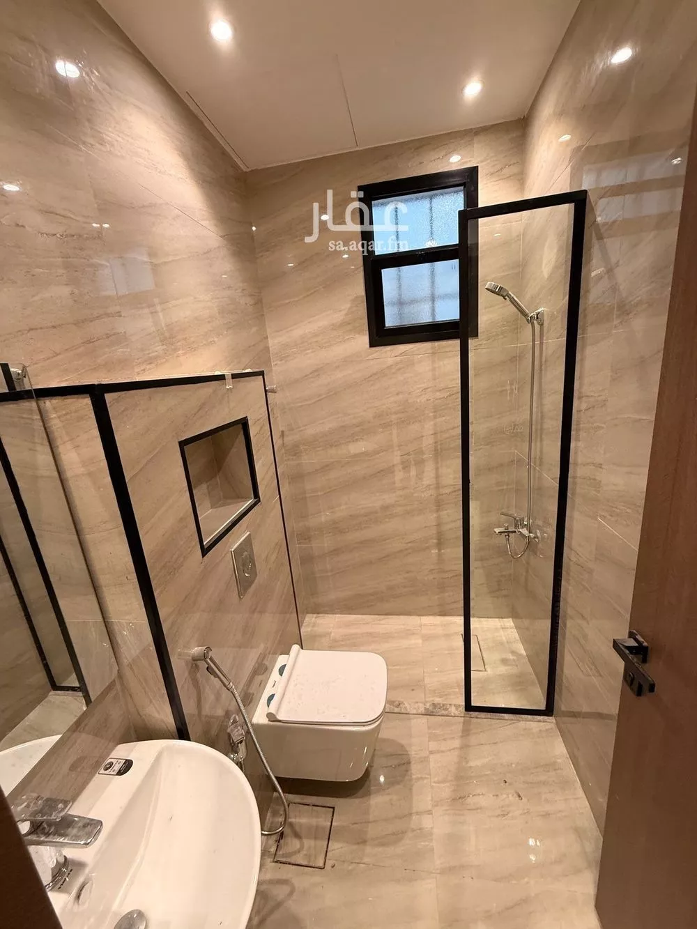 5 bedroom villa in Al Rimal 10