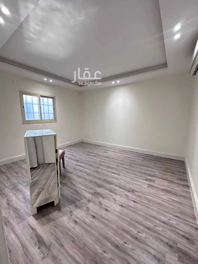 شقة 4 غرف في الملقا 12