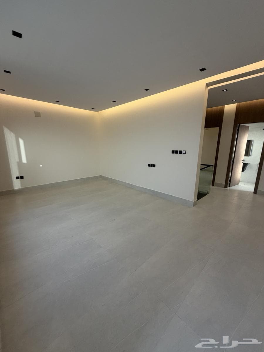 فيلا 8 غرف في ظهرة لبن 2