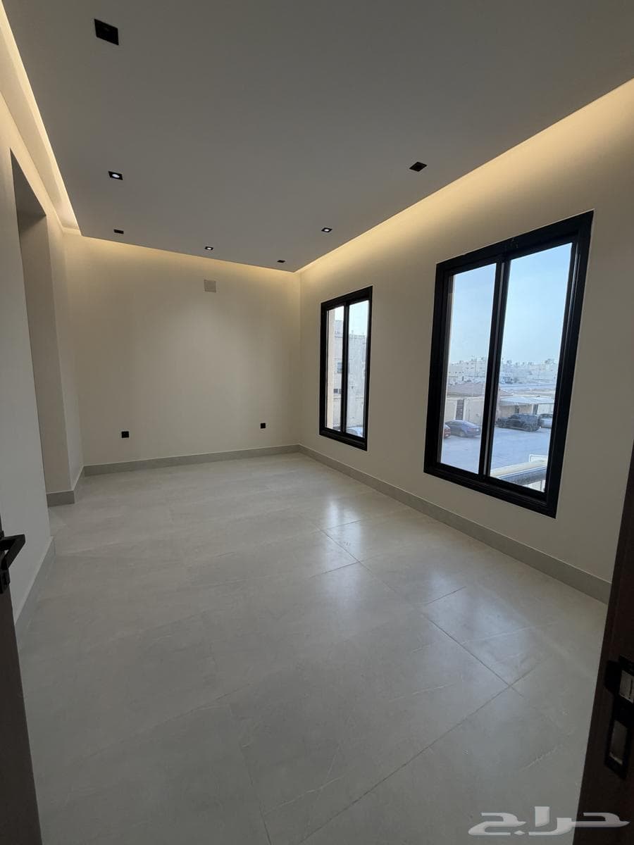 فيلا 8 غرف في ظهرة لبن 5