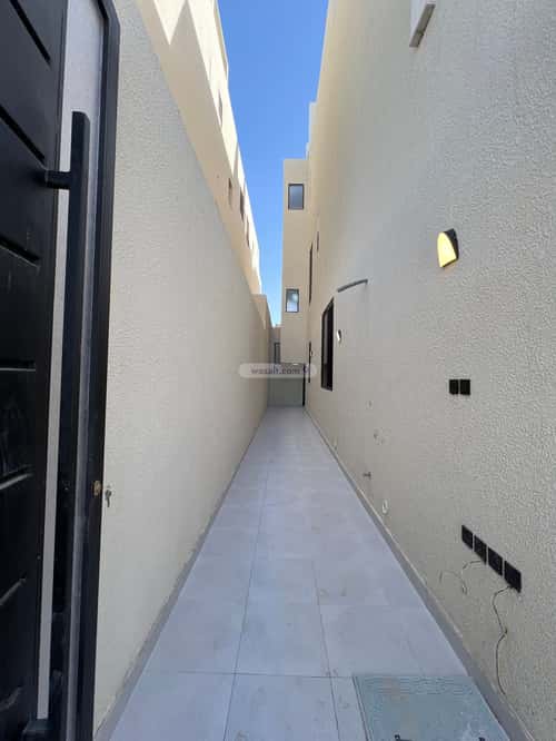 شقة 6 غرف في الجنادرية 2