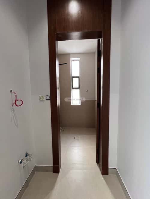 شقة 6 غرف في الجنادرية 3