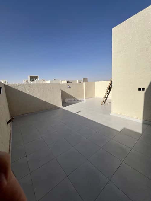 شقة 6 غرف في الجنادرية 5