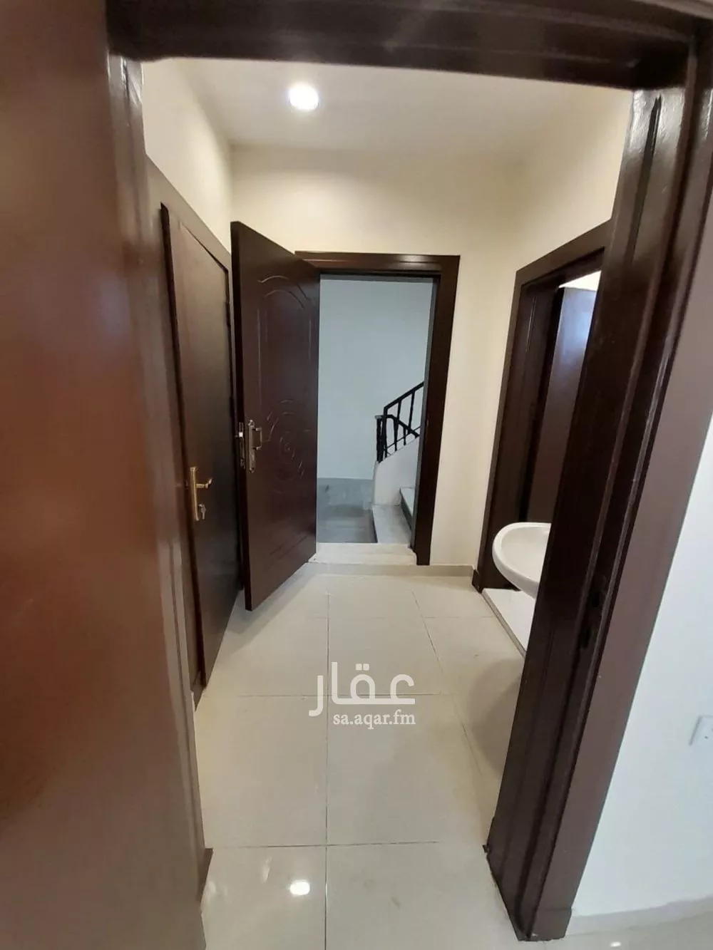 دور 4 غرف في ام الحمام الغربي 17