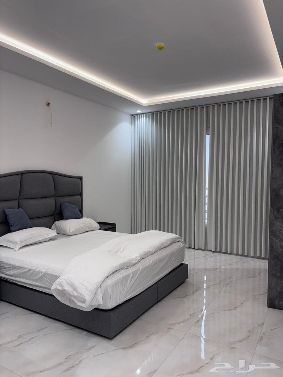 شقة 2 غرف في المرجان 3