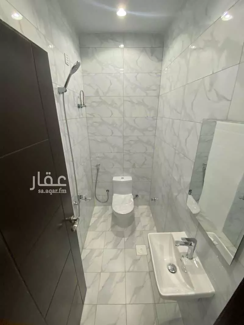 شقة 3 غرف في الياقوت 4