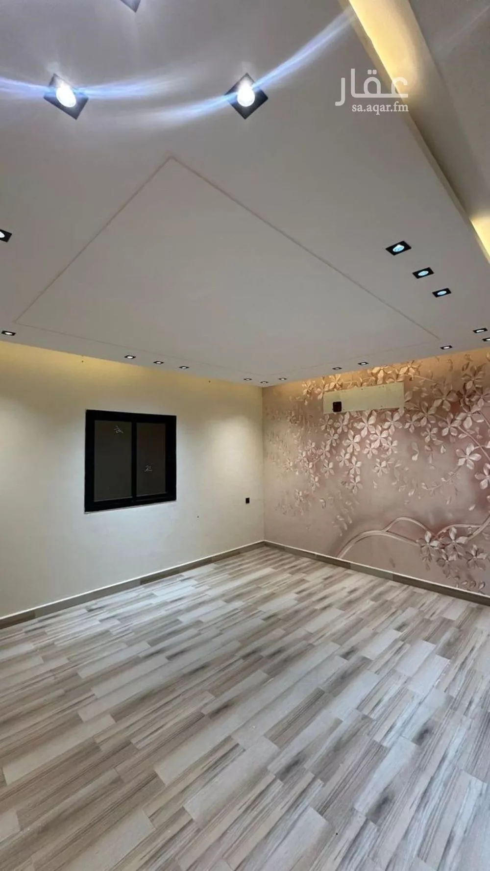 فيلا 5 غرف في النظيم 5