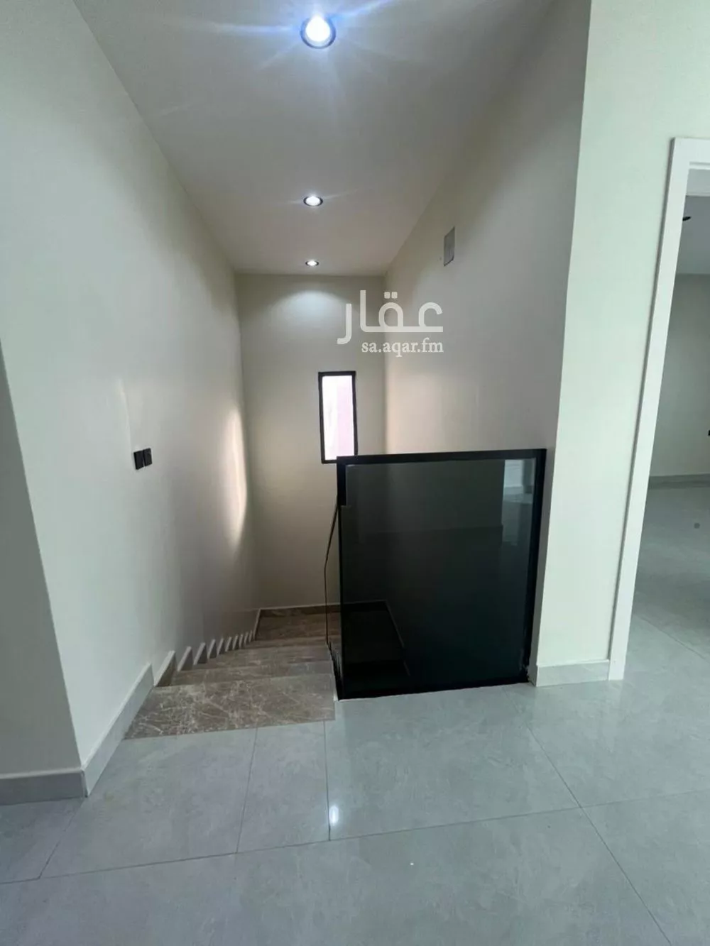 فيلا 4 غرف في الرمال 5