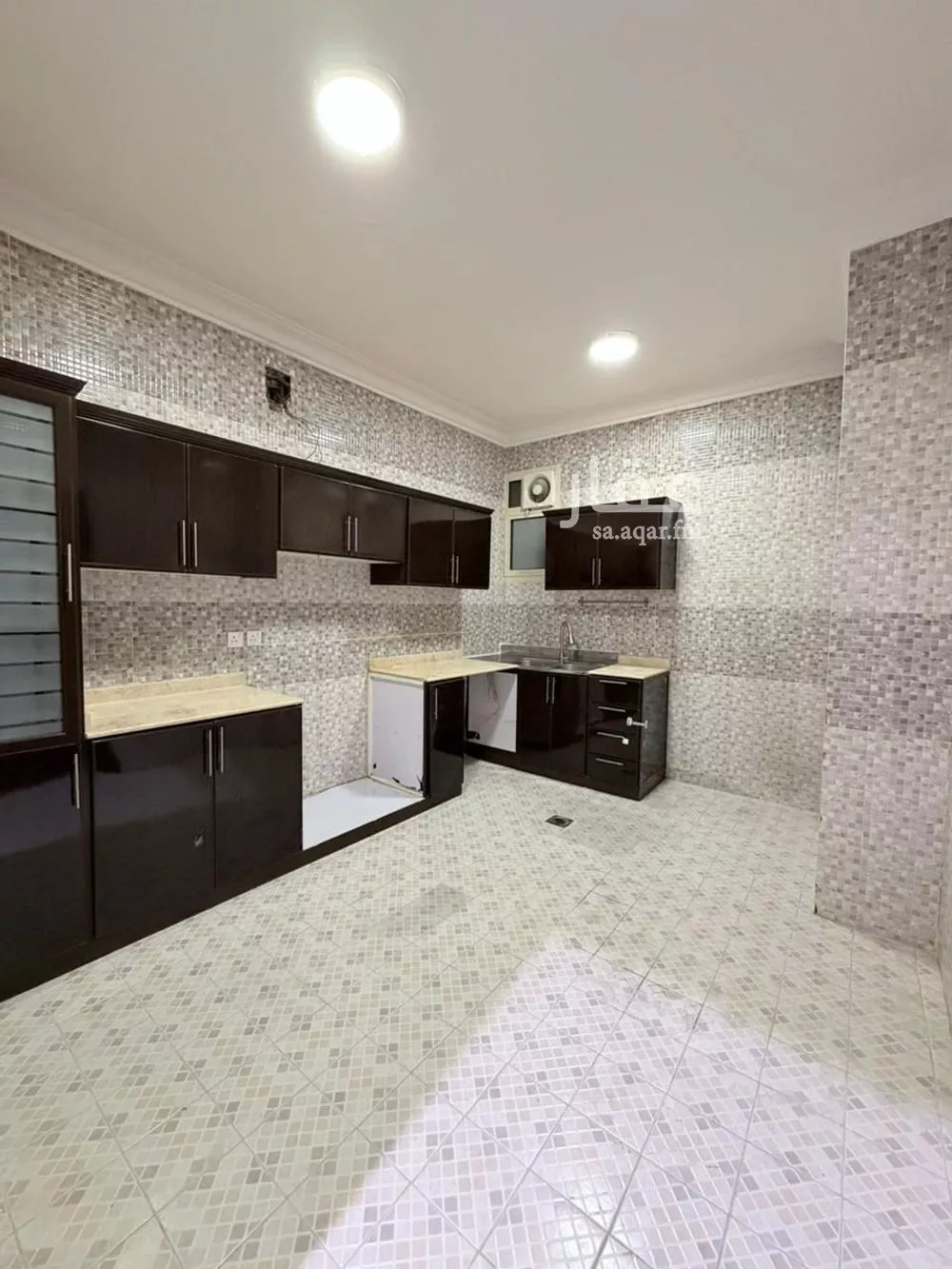 3 bedroom apartment in Qurtubah 5