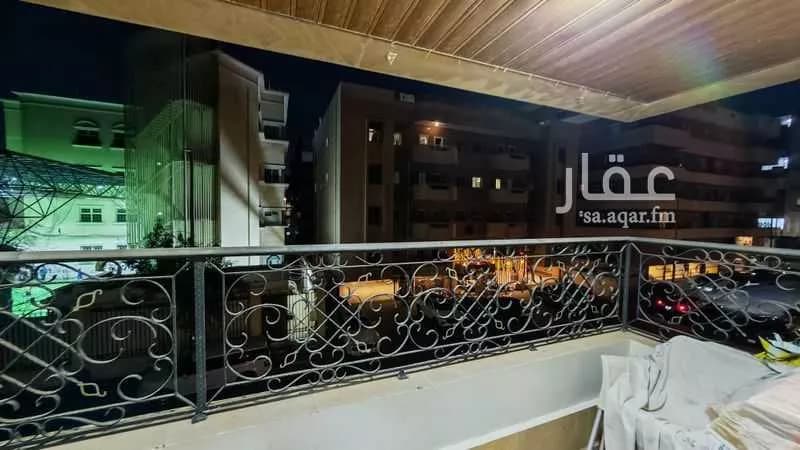 شقة  في الرويس 5