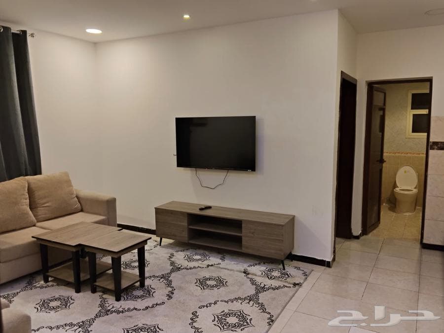 شقة 1 غرف في التحلية 4